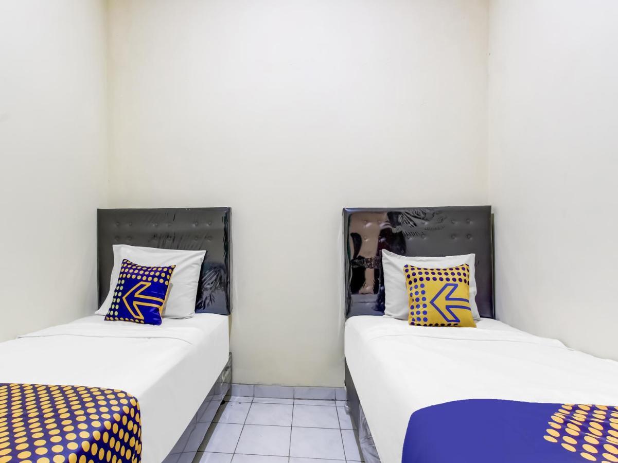Oyo Life 91374 Asia Stay Semarang Syariah Eksteriør bilde