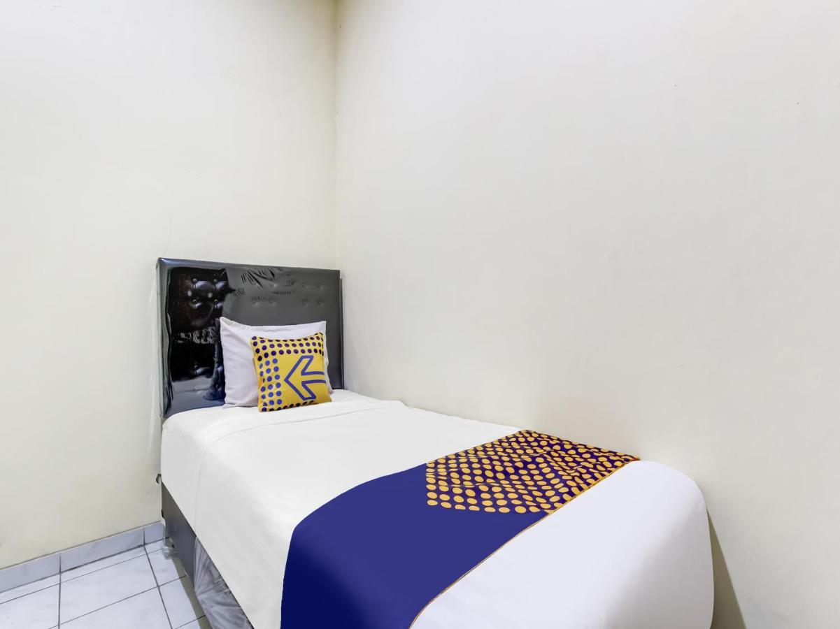 Oyo Life 91374 Asia Stay Semarang Syariah Eksteriør bilde