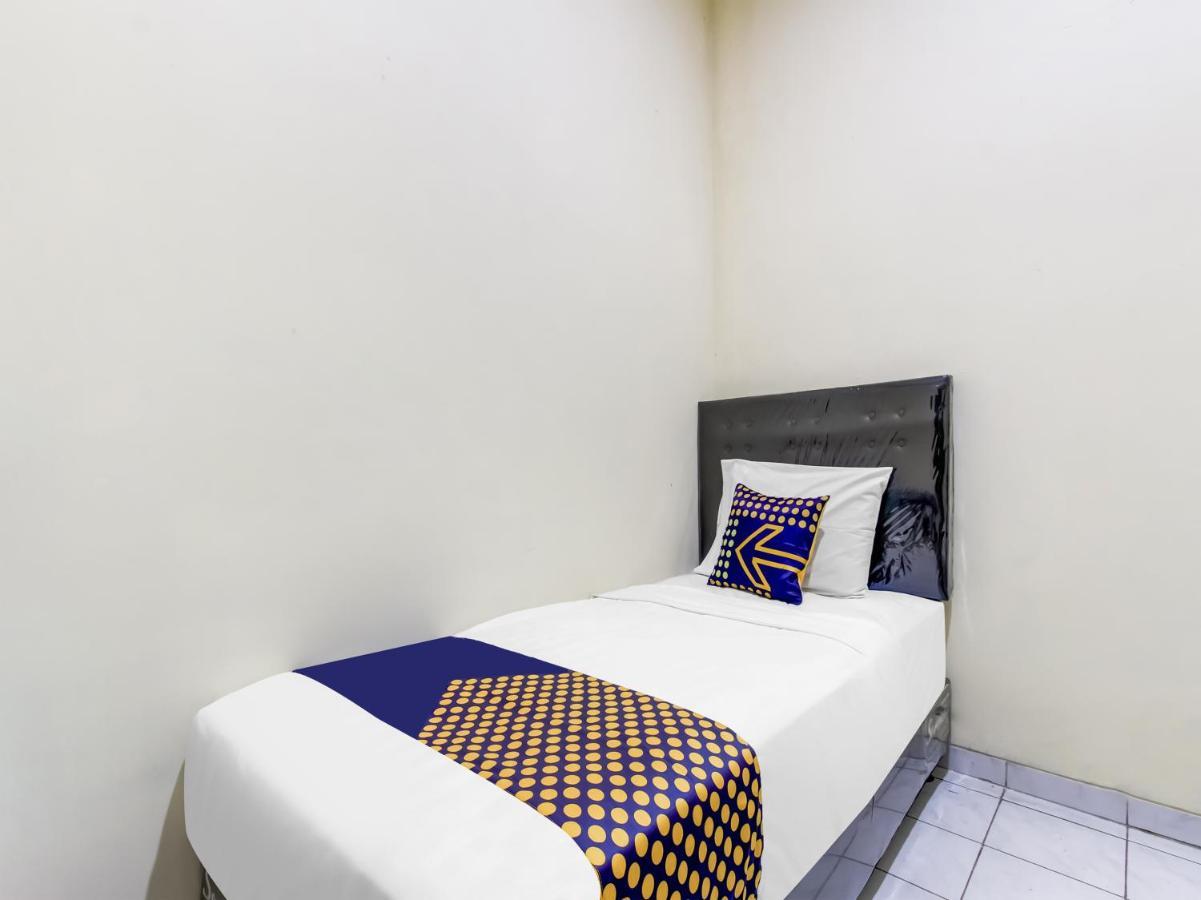 Oyo Life 91374 Asia Stay Semarang Syariah Eksteriør bilde